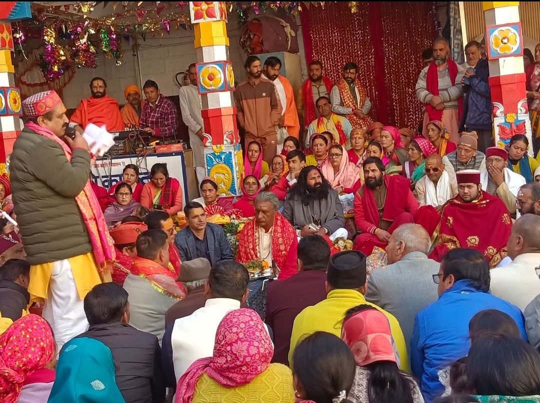 बदरीनाथ धाम के कपाट 16 नवंबर को रात 9:37 बजे होंगे बंद, शीतकालीन यात्रा की तैयारियों ने पकड़ी रफ्तार।
