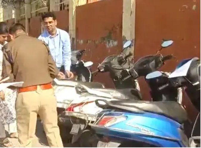 मसूरी में नाबालिगों के वाहन चलाने पर पुलिस सख्त, 1 नवंबर से शुरू होगा विशेष अभियान।