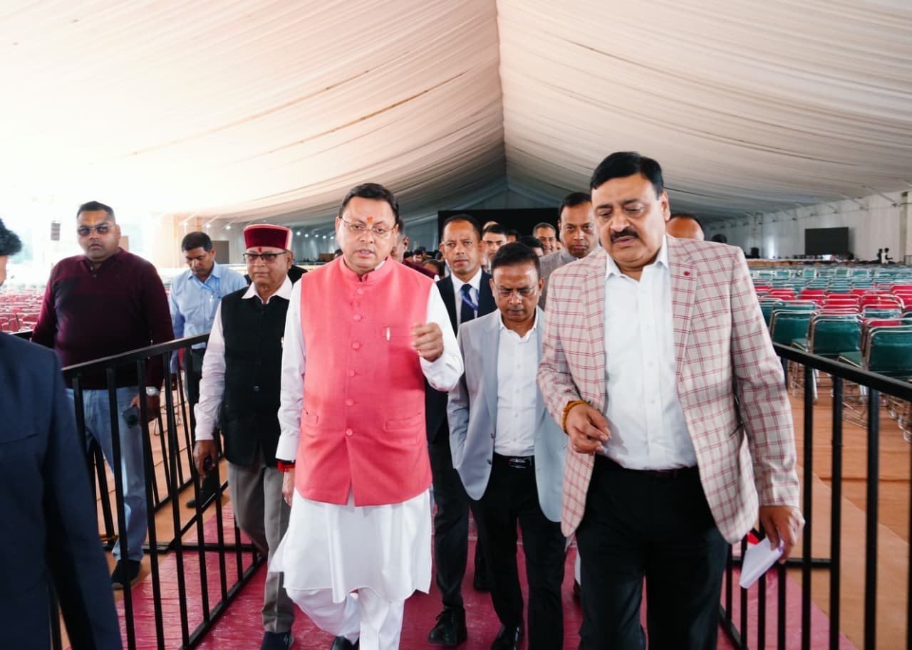 मुख्यमंत्री धामी ने एफआरआई में तैयारियों का जायजा लिया।