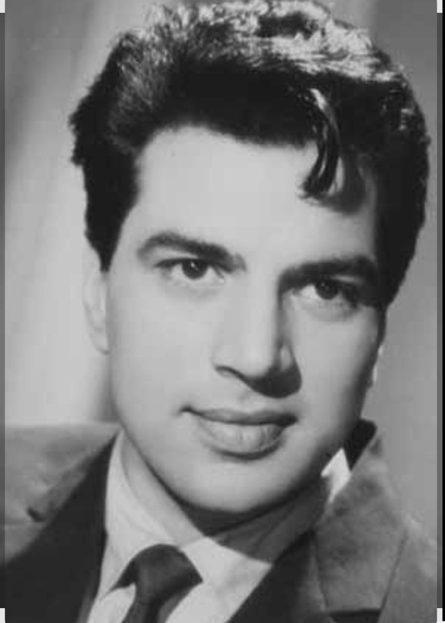 पंचतत्व में विलीन हुए धर्मेन्द्र बॉलीवुड सितारों ने दी श्रद्धांजलि।