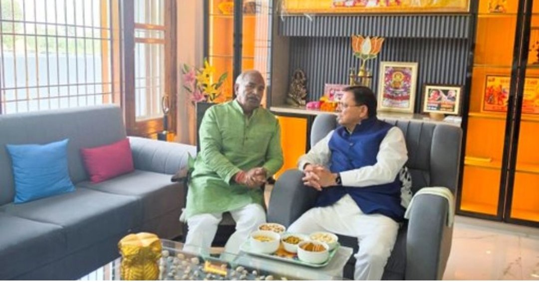 धामी-पांडे मुलाकात से भाजपा में एकजुटता का संदेश, 2027 की रणनीति पर तेज हुई चर्चाएं,