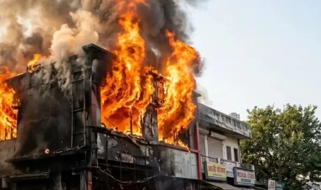 लखनऊ कोचिंग सेंटर अग्निकांड: अवैध बिल्डिंग, बंद निकास और लापरवाही ने ली 15 जिंदगियां,