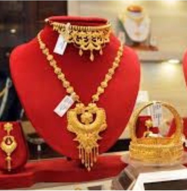 लगातार दूसरे दिन बढ़े सोना-चांदी के दाम, देहरादून में भी दिखी तेजी; खरीदारी से पहले जानें आज के ताजा रेट और बाजार का हाल,