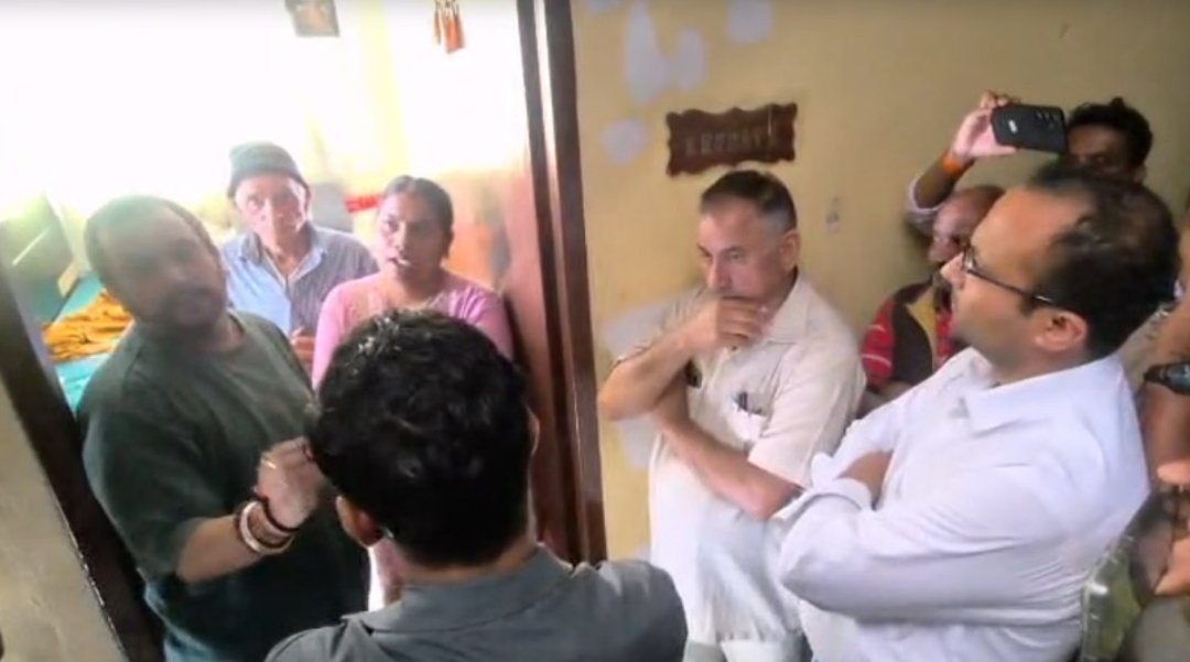 मसूरी में अवैध कब्जों पर प्रशासन का बड़ा एक्शन, बस स्टैंड क्षेत्र के 77 आवास सील