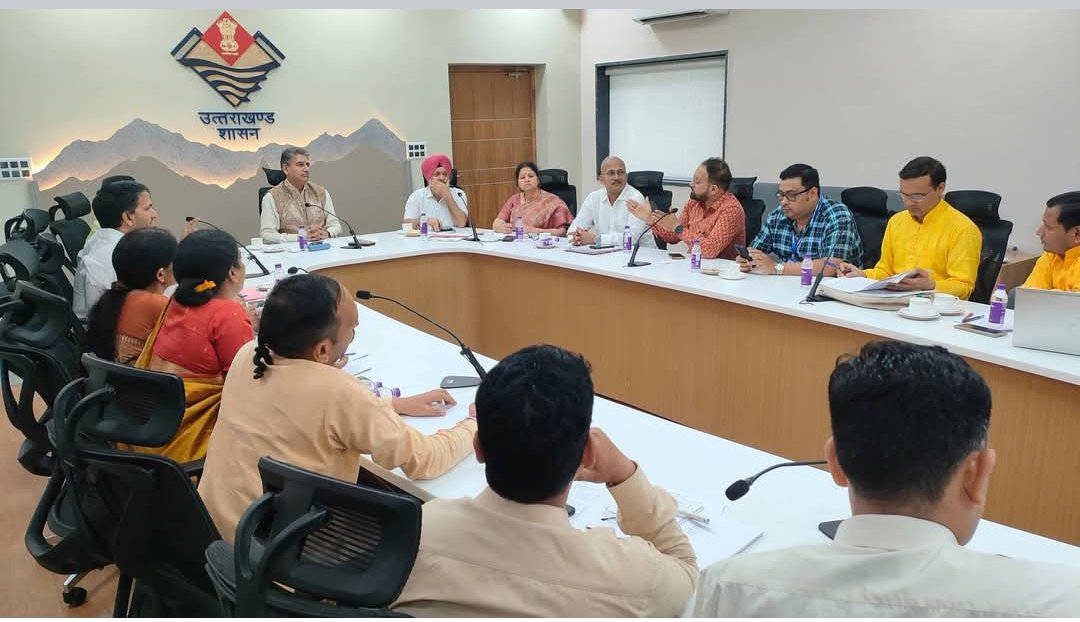 मंत्र चिकित्सा के वैज्ञानिक परीक्षण की तैयारी, विशेषज्ञों से 10 दिन में शोध सामग्री देने को कहा।